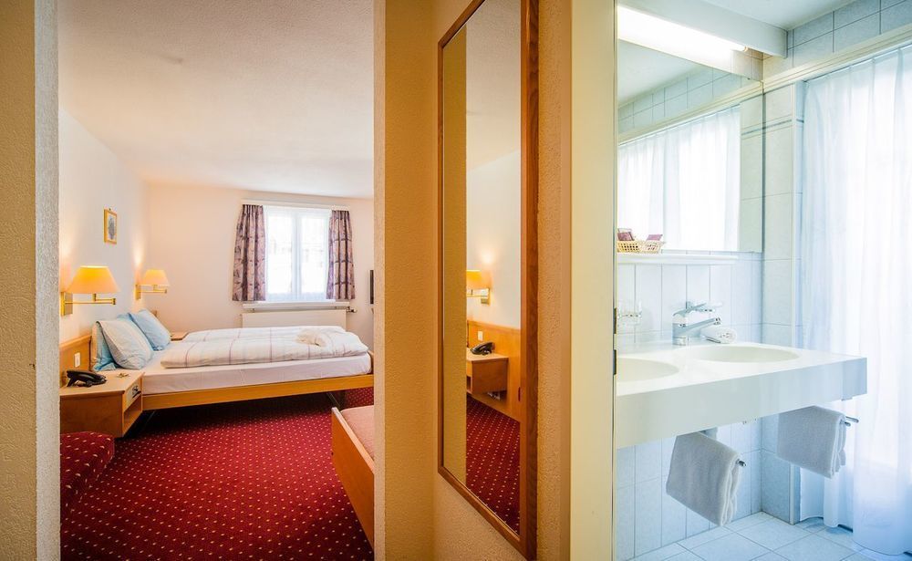 Hotel Heilquelle-Leukerbad-Therme ภายนอก รูปภาพ